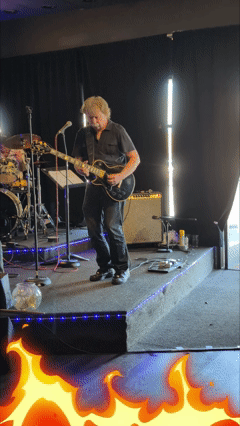 Pat hot guitar solo